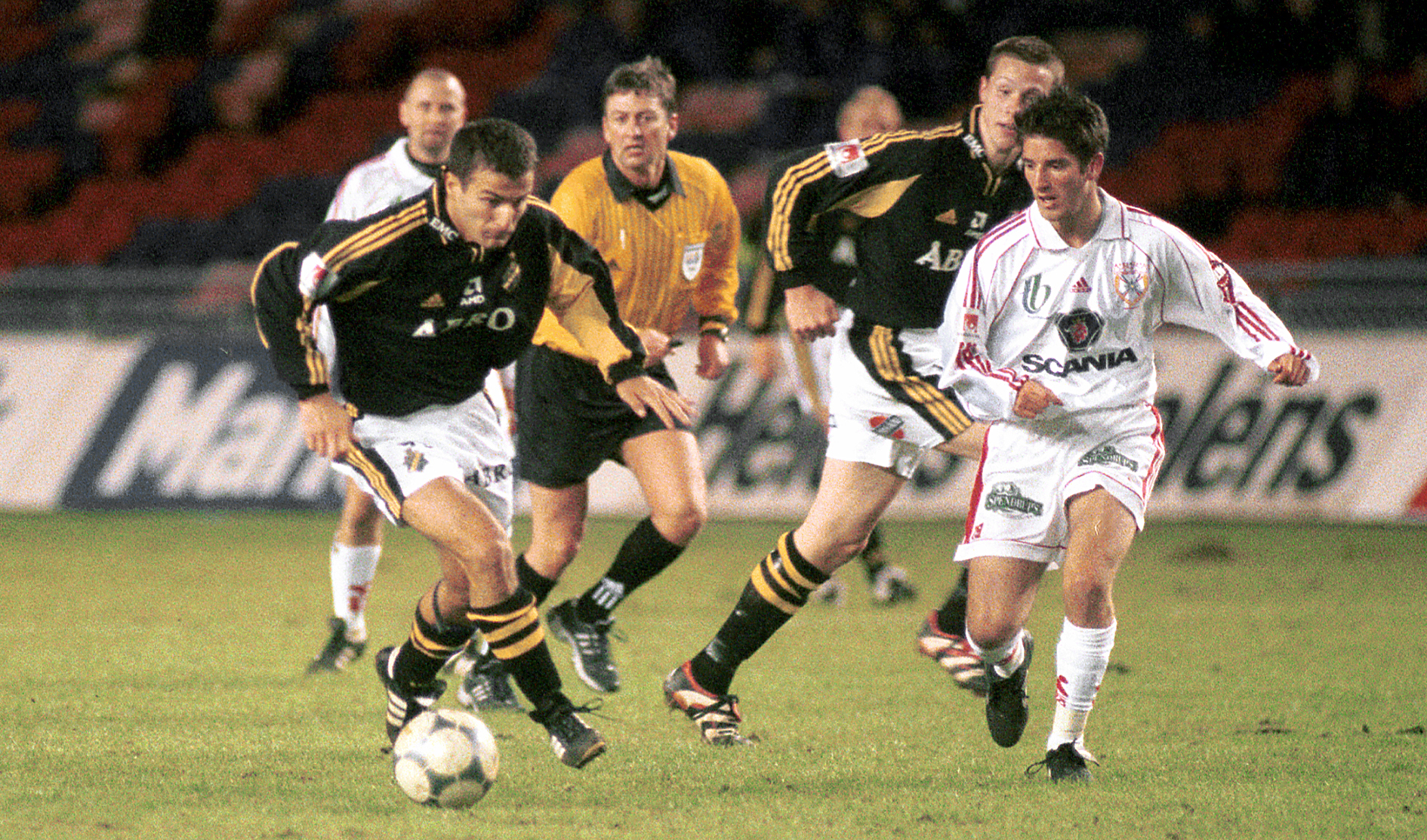 Måndag 2 april 2001, kl 19:00  AIK - Assyriska FF 2-0 (1-0)  Råsunda Fotbollstadion, Solna