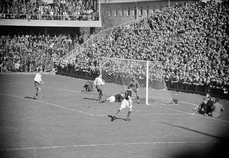 Söndag 16 april 1950  AIK - IFK Norrköping 2-1 (0-?)  Råsunda Fotbollstadion, Solna