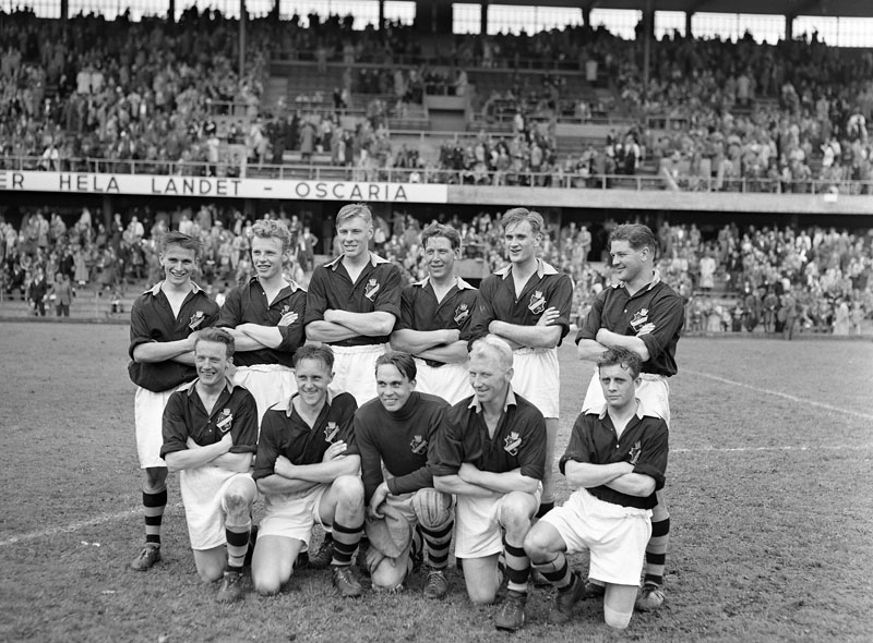 Söndag 7 juni 1953, kl 13:30  AIK - IFK Norrköping 4-3 (0-1)  Råsunda Fotbollstadion, Solna
