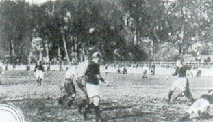 Söndag 11 april 1926, kl 13:00  IFK Uddevalla - AIK 2-1 (0-0)  Rimnersvallen, Uddevalla