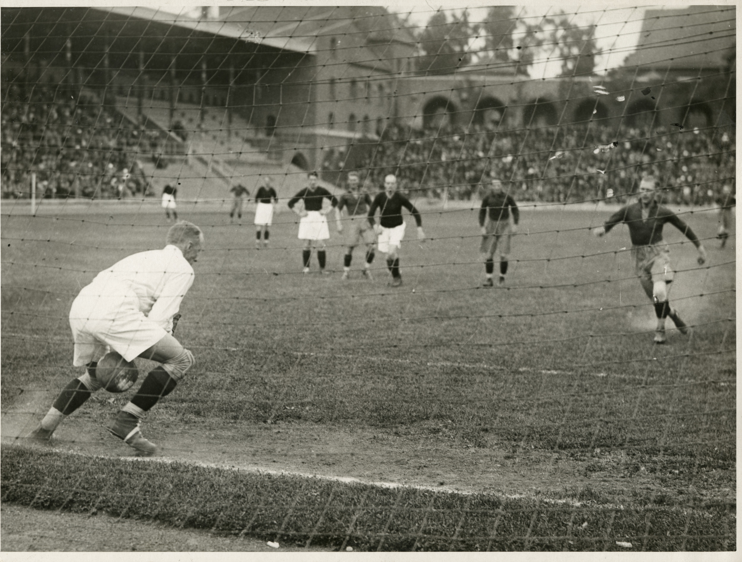 Söndag 16 augusti 1925, kl 13:30  AIK - Helsingborgs IF 2-5 (2-3)  Stockholms stadion, Stockholm